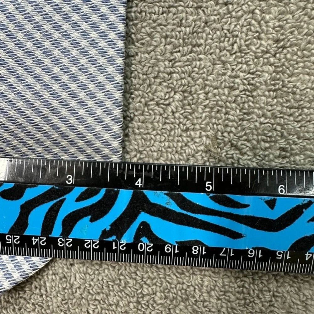 Tommy Hilfiger Mens Blue White Diagonal Stripe 100% Silk Necktie Classic Formal